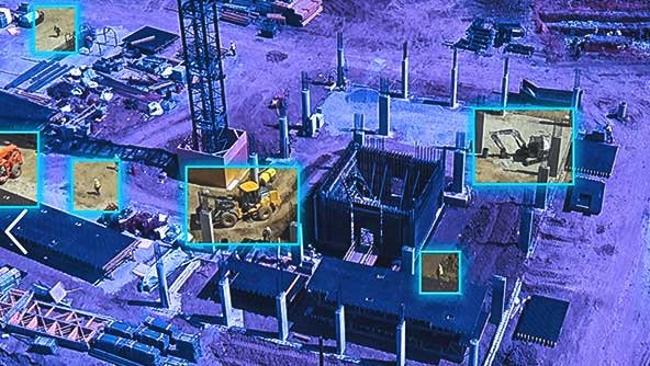Composizione di immagini dall'alto scattate con la tecnologia Oxblue nei pressi di un cantiere